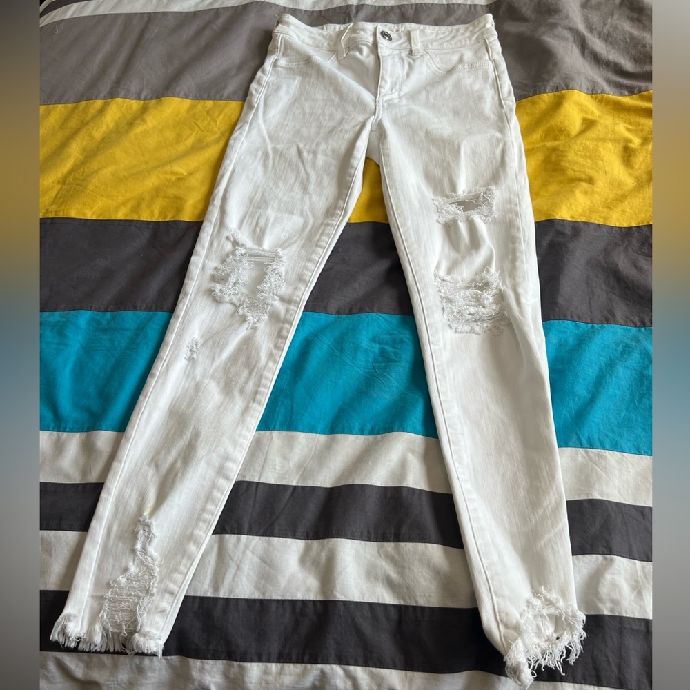Women’s American Eagle Ripped Jeans